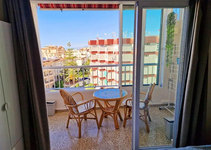 Luminoso Apartamento Playa Torrecilla. Con Piscina